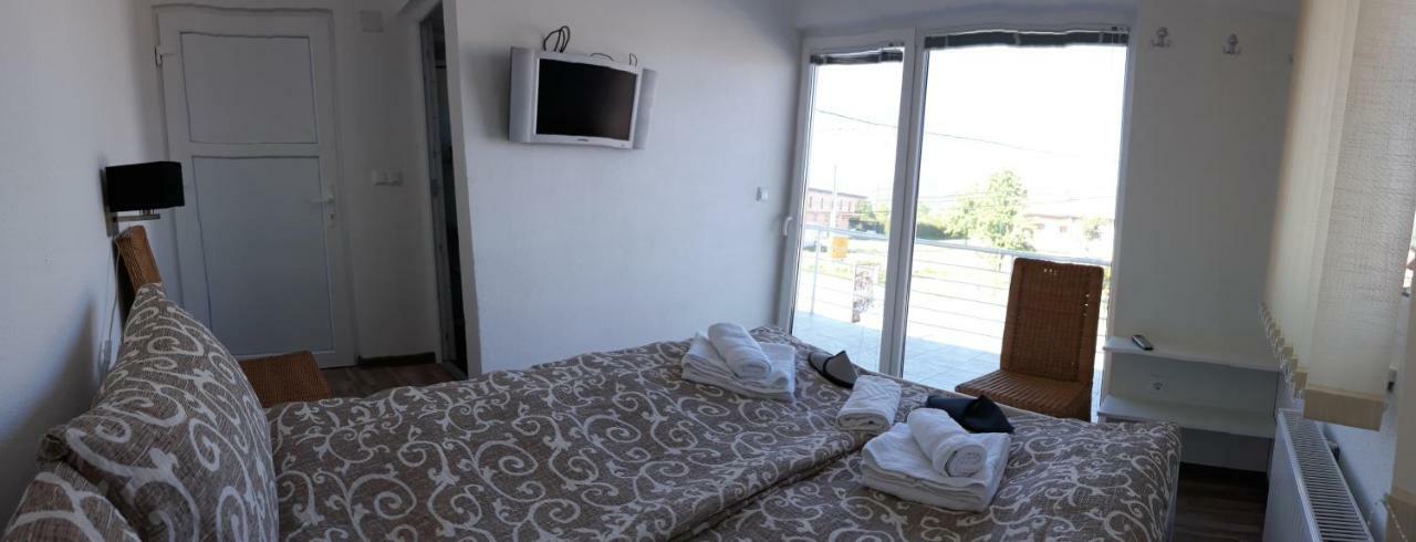 Apartments&Rooms Mido Visoko Exterior foto