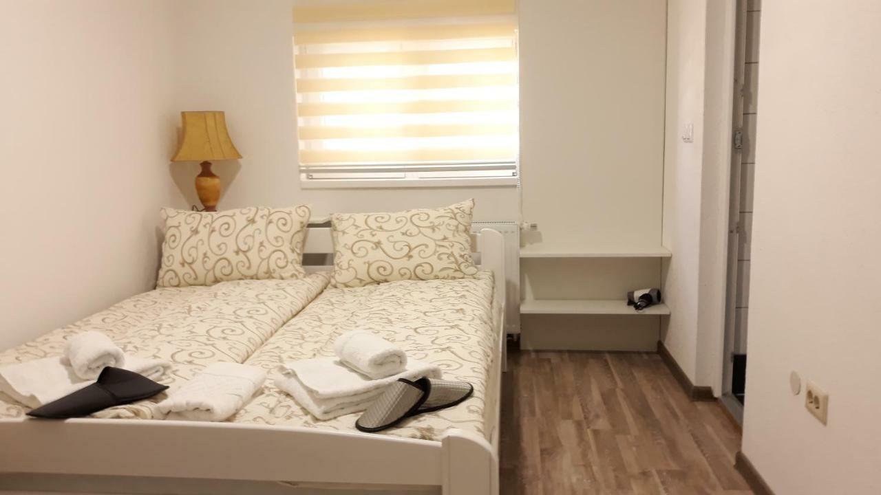 Apartments&Rooms Mido Visoko Exterior foto